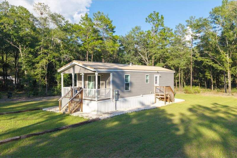1 bedroom Manufactured Home at 248 Redd Lane, DeFuniak Springs, DeFuniak Springs — photo 2