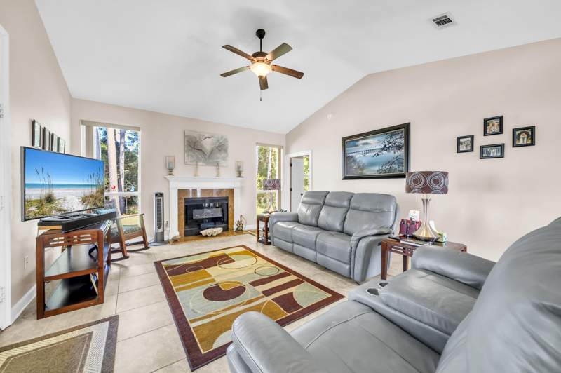 3 bedroom Detached Single Family at 88 Antilles Cove, Bayside / Bonaire Ph I, Miramar Beach — photo 2