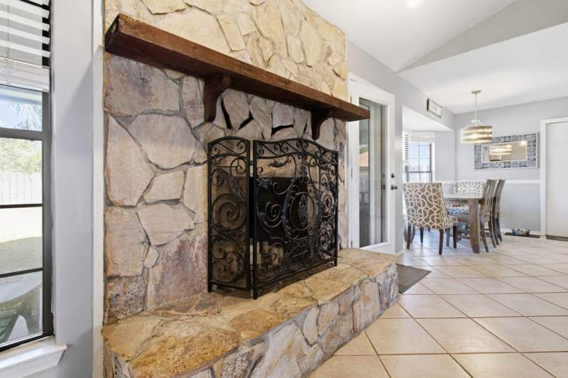3 bedroom Detached Single Family at 11 Tanglewood Circle, Tanglewood S/D 2nd Addn, Fort Walton Beach — photo 5