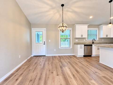1154 Oakwood Lakes Boulevard, DeFuniak Springs FL - photo 10 of 55