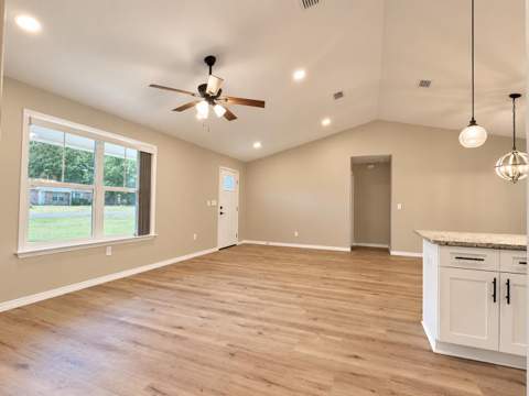 1154 Oakwood Lakes Boulevard, DeFuniak Springs FL - photo 8 of 55