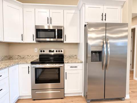 1154 Oakwood Lakes Boulevard, DeFuniak Springs FL - photo 16 of 55