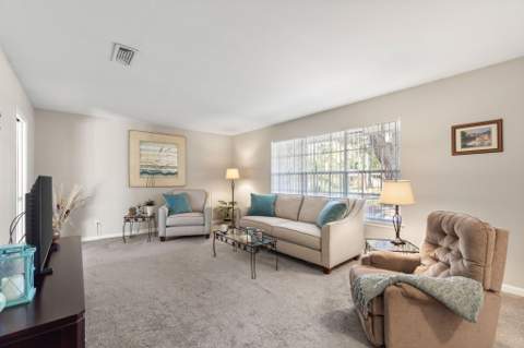 119 Jamestown Avenue, Fort Walton Beach FL - photo 8 of 42