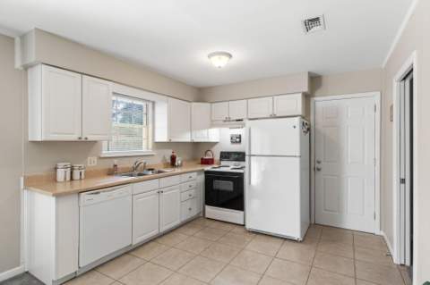 119 Jamestown Avenue, Fort Walton Beach FL - photo 14 of 42