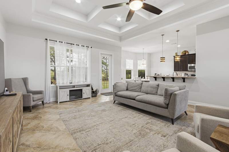 4 bedroom Detached Single Family at 331 Brushed Dunes Circle, Windswept Estates, Freeport — photo 4