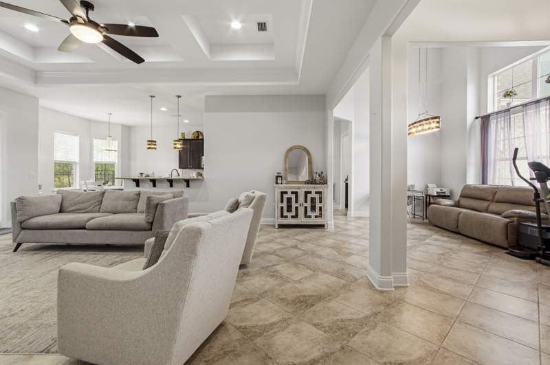 4 bedroom Detached Single Family at 331 Brushed Dunes Circle, Windswept Estates, Freeport — photo 5