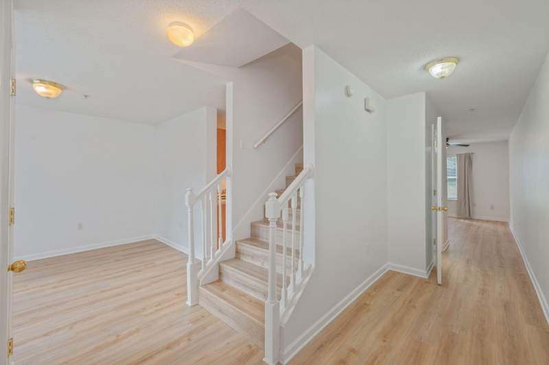 3 bedroom Townhouse at 109 Swaying Pine Court, Rolling Pines, Crestview — photo 3