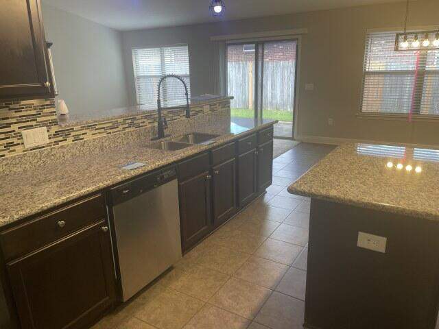 4 bedroom Detached Single Family at 4426 Mirada Way, Duggan Pond Estates, Crestview — photo 4
