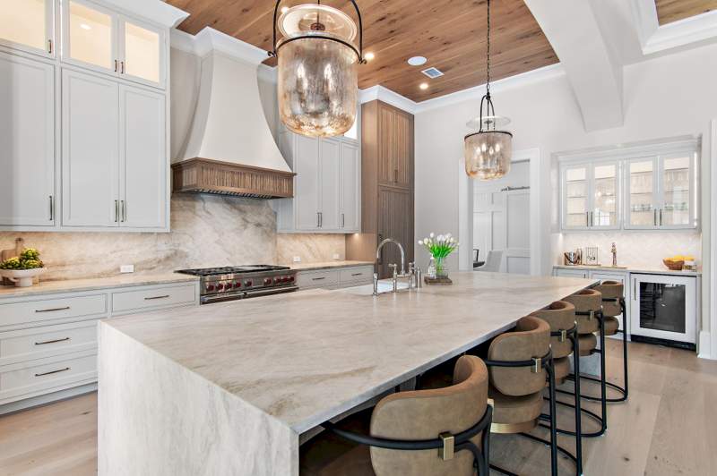 6 bedroom Detached Single Family at 107 Quail Hollow Court, Watersound Camp Creek, Watersound — photo 4