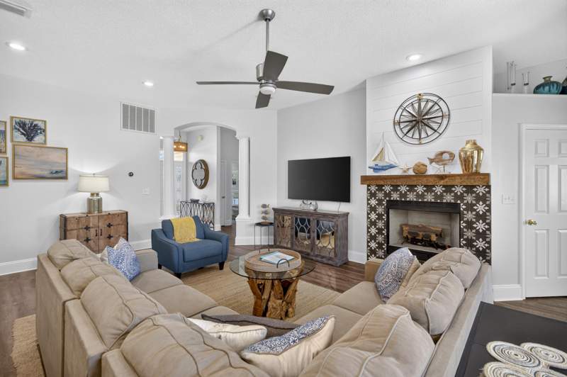 3 bedroom Detached Single Family at 49 Sagris Cove, Avalon Beach Estates, Miramar Beach — photo 3
