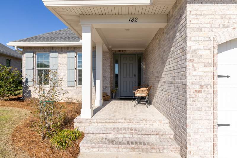 4 bedroom Detached Single Family at 182 Raiders Trail, Raiders Landing, Valparaiso — photo 2