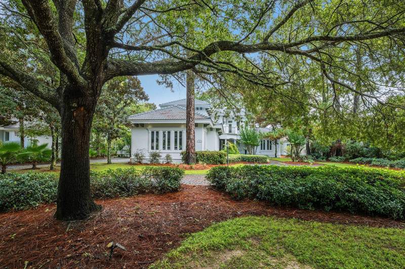 4 bedroom Detached Single Family at 3028 Club Drive, Burnt Pine, Miramar Beach — photo 3