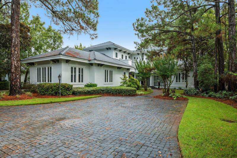 4 bedroom Detached Single Family at 3028 Club Drive, Burnt Pine, Miramar Beach — photo 4