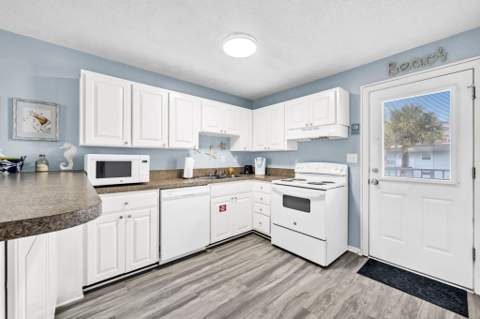 885 Santa Rosa Boulevard #Unit 203-C, Fort Walton Beach FL - photo 11 of 28