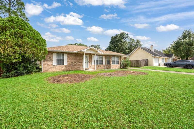 3 bedroom Detached Single Family at 210 Water Oak Lane, Shoal Terrace Estates, Crestview — photo 3
