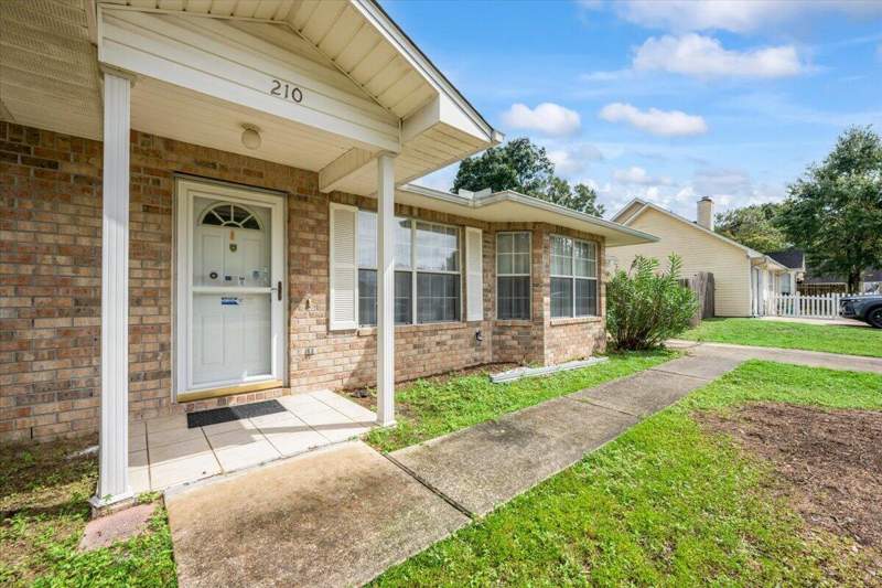 3 bedroom Detached Single Family at 210 Water Oak Lane, Shoal Terrace Estates, Crestview — photo 5