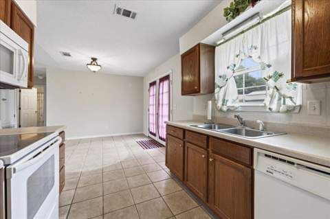 210 Water Oak Lane, Crestview FL - photo 17 of 36