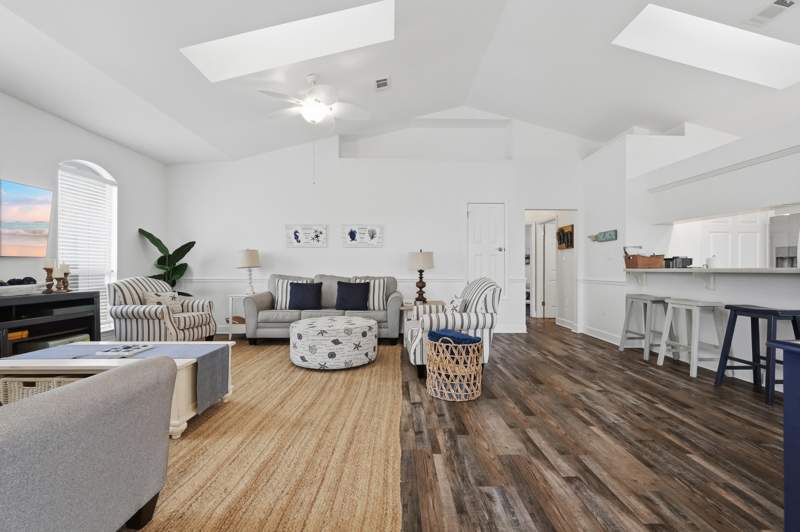 3 bedroom Detached Single Family at 36 Opal Cove, Emerald Shores, Miramar Beach — photo 5