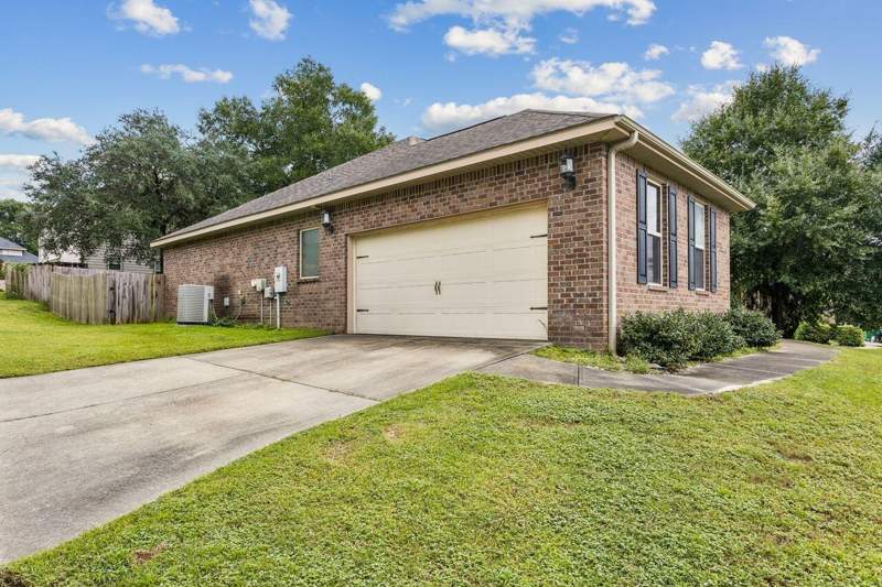 4 bedroom Detached Single Family at 4569 Hermosa Road, Duggan Pond Estates, Crestview — photo 3