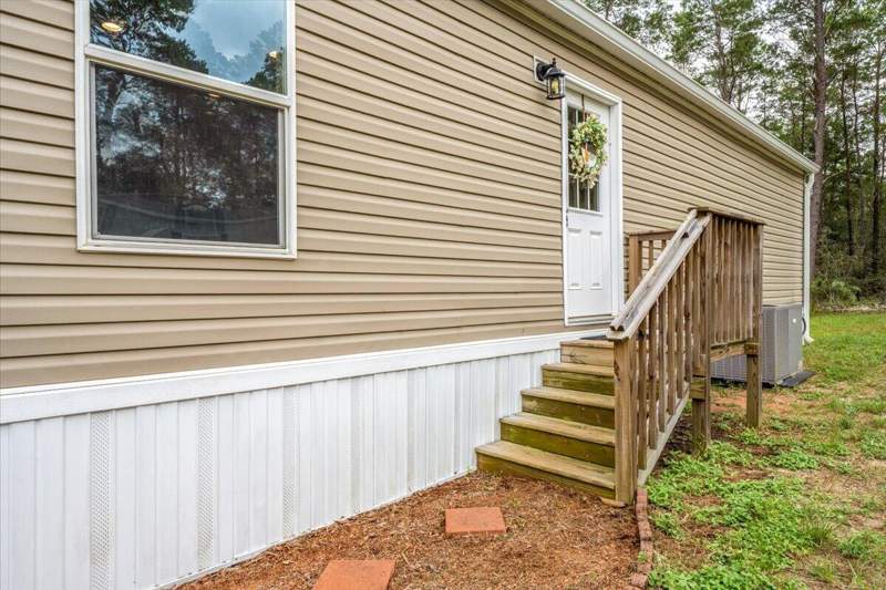 3 bedroom Mobile Home at 42 E Bluebottle Court, Mossy Head Town Of, DeFuniak Springs — photo 4
