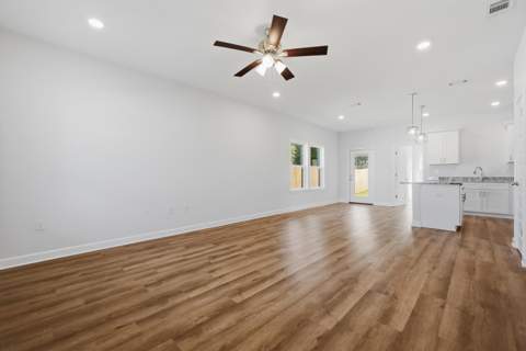 58 Spooner Street, DeFuniak Springs FL - photo 7 of 42