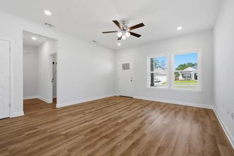 58 Spooner Street, DeFuniak Springs FL - photo 9 of 42