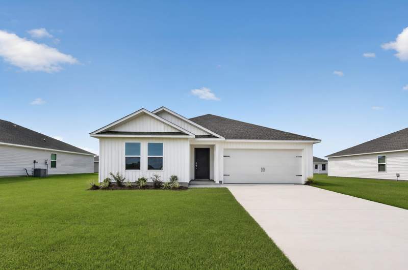4 bedroom Detached Single Family at 127 Mapleview Drive #Hs 28A, Bay Springs Majors, DeFuniak Springs — photo 2