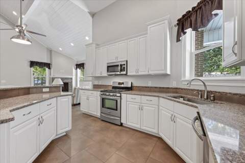 266 Florida Avenue, Valparaiso FL - photo 17 of 89