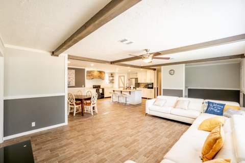 115 W Orange Blossom Avenue, DeFuniak Springs FL - photo 7 of 53