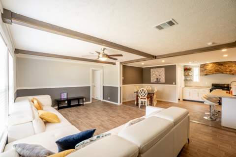 115 W Orange Blossom Avenue, DeFuniak Springs FL - photo 9 of 53