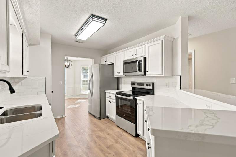 3 bedroom Detached Single Family at 938 Claeven Circle, Hunters Run S/D, Fort Walton Beach — photo 4