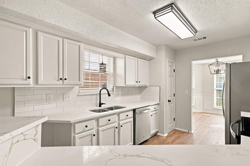 3 bedroom Detached Single Family at 938 Claeven Circle, Hunters Run S/D, Fort Walton Beach — photo 3