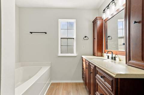 938 Claeven Circle, Fort Walton Beach FL - photo 19 of 27
