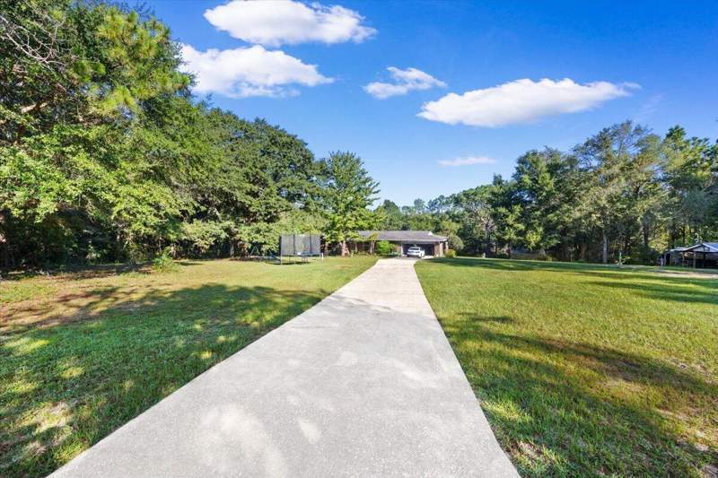 5 bedroom Detached Single Family at 6176 Barnes Road, Crestview, Crestview — photo 3