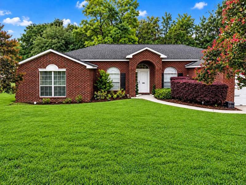 3 bedroom Detached Single Family at 476 Jillian Drive, Westview Estates Ph 1, Crestview — photo 2