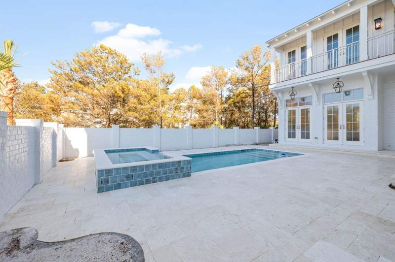 6 bedroom Detached Single Family at 135 Walton Bonita Drive, Sand Cliffs 4th Addn, Inlet Beach — photo 3