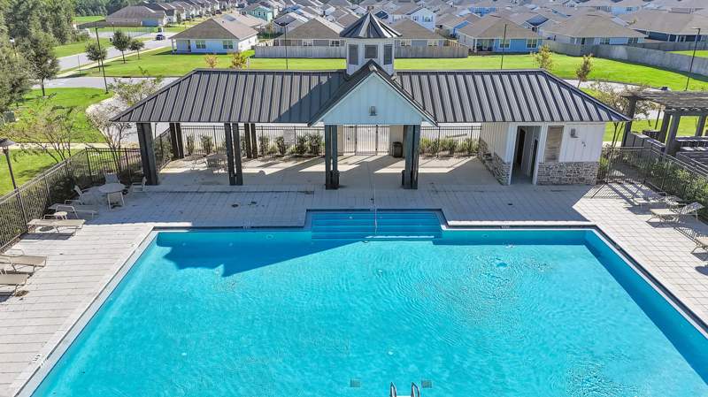 5 bedroom Detached Single Family at 824 Otto Loop, Shoal River Landing, Crestview — photo 3