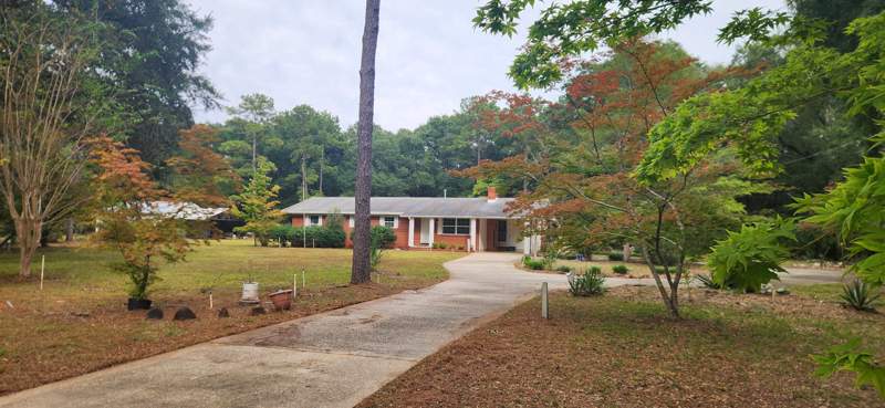 3 bedroom Detached Single Family at 5457 Fairchild Road, Crestview, Crestview — photo 2