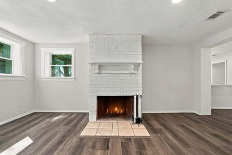 217 NE Highway Avenue, Fort Walton Beach FL - photo 12 of 43