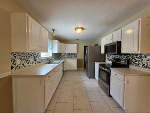 4717 Whitewater Lane, Crestview FL - photo 11 of 47