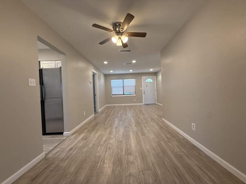 3 bedroom Detached Single Family at 401 Shrewsbury Road, Bryn Mawr Park, Mary Esther — photo 4