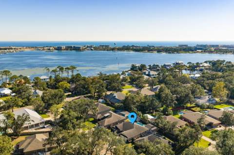 38 SE Pryor Road, Fort Walton Beach FL - photo 8 of 62