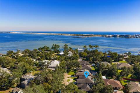 38 SE Pryor Road, Fort Walton Beach FL - photo 9 of 62