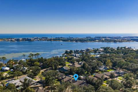 38 SE Pryor Road, Fort Walton Beach FL - photo 10 of 62