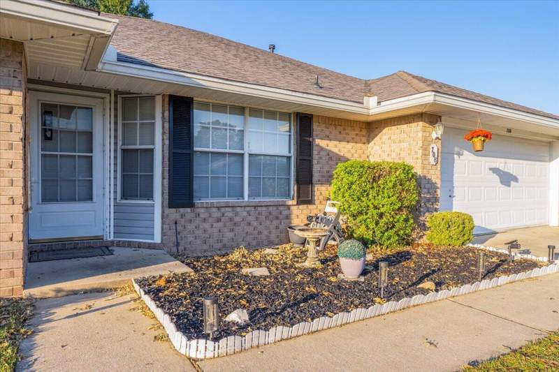 5 bedroom Detached Single Family at 708 Majestic Prince Court, Steeplechase Ph II, Crestview — photo 4