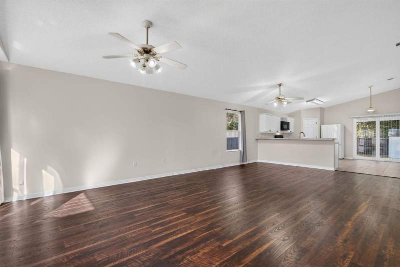 3 bedroom Detached Single Family at 1269 Jefferyscot Drive, Countryview Estates 4th Addn Ph 2, Crestview — photo 5