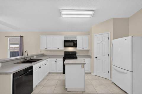 1269 Jefferyscot Drive, Crestview FL - photo 7 of 40
