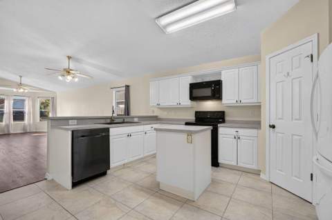 1269 Jefferyscot Drive, Crestview FL - photo 8 of 40