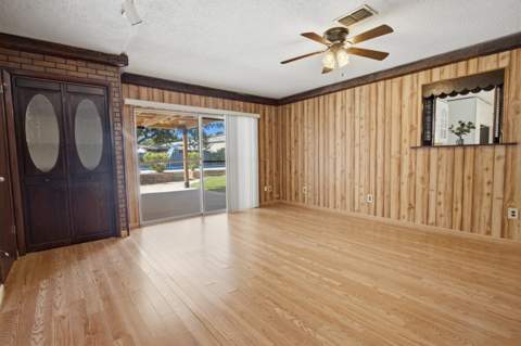 104 SW Cedar Avenue, Fort Walton Beach FL - photo 10 of 110
