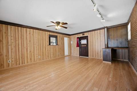 104 SW Cedar Avenue, Fort Walton Beach FL - photo 12 of 110